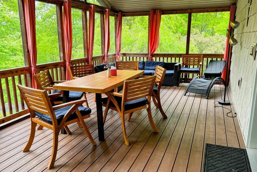 Woodland Whimsy A Private Escape, Hot Tub, Pool, Sunroom Saugerties Zewnętrze zdjęcie